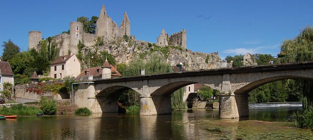 Angles-sur-l'Anglin 11e plus beau village de France