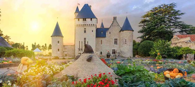 Le Rivau castle